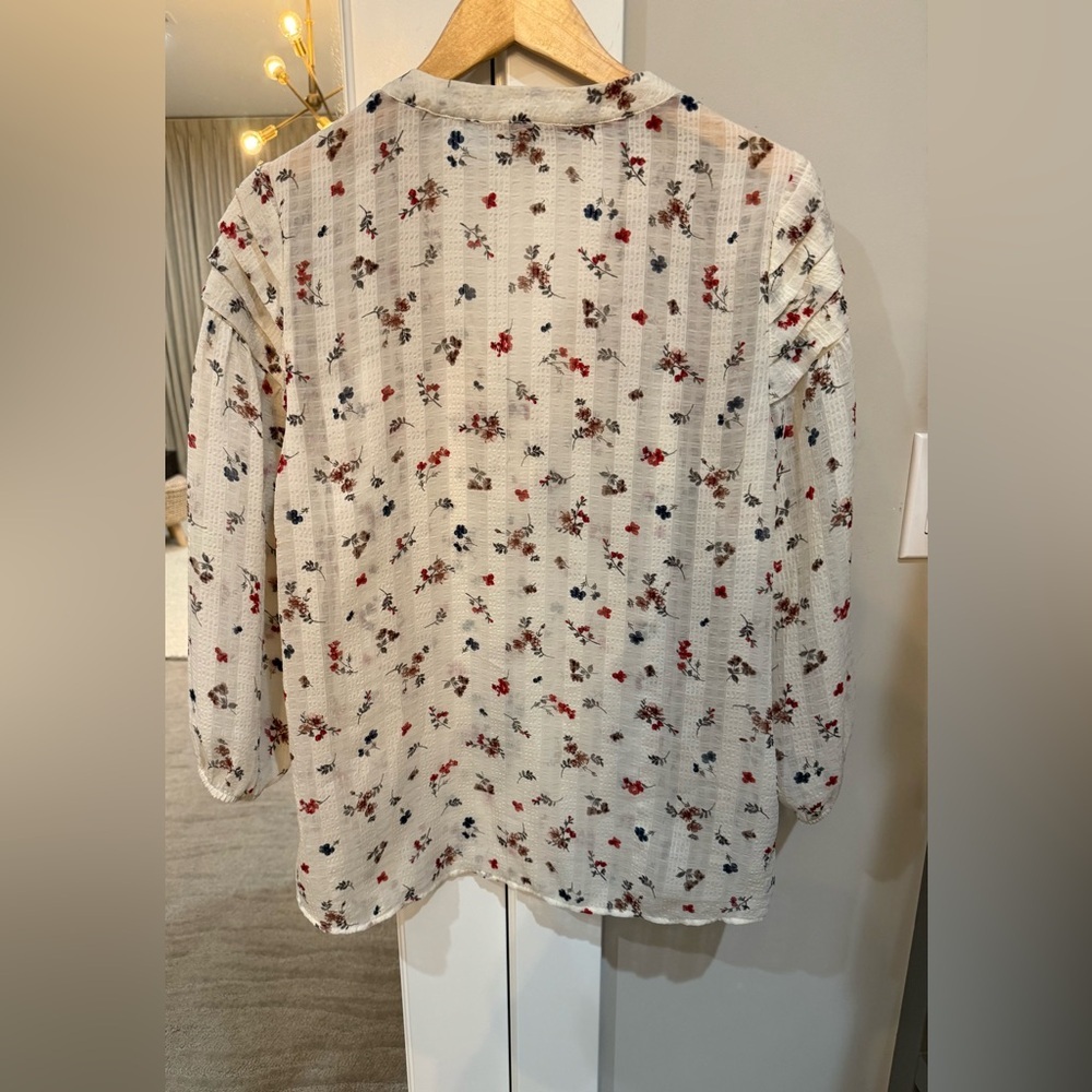 Pale Sky Floral Women's Top Size Large - Picture 2 of 6